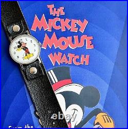 Mickey Mouse Watch INGERSOLL Vintage MOD WORKS Box Papers Walt Disney Prod 1960