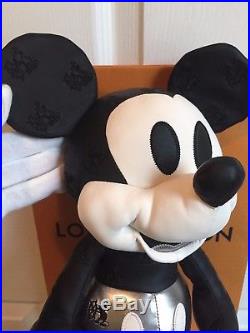 NWT Disney Store Mickey Mouse Memories January Plush Limited Release