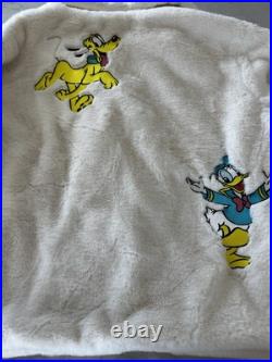 New Disney Mickey Mouse & Friends Faux White Fur Jacket Size 1X New Disney Mickey Mouse & Friends Faux White Fur Jacket Size 1X