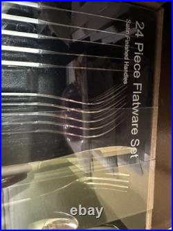 New Disney Parks 24 Piece Silverware Set Mickey Mouse