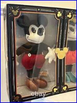 New In Box Mickey And Minnie Mouse Disney Plush Set Charlotte Clark Collectible