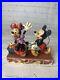 RARE_Disney_Showcase_Mickey_and_Minnie_Mouse_Figurine_Picking_Pumpkins_Together_01_xeuf