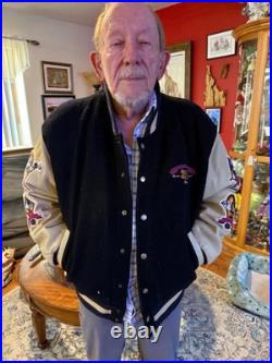 Rare Disney 75th Anniversary Mickey Mouse Disneyland Leather 6 Patches XL Jacket Rare Disney 75th Anniversary Mickey Mouse Disneyland Leather 6 Patches XL Jacket