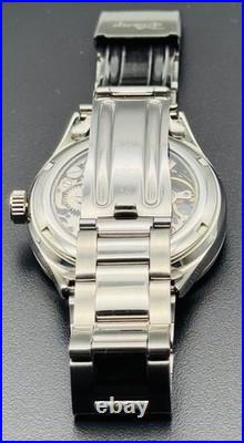 Rare Disney Mickey Mouse Skeleton 17 Jewel Wind Up 35mm Display Back NOS