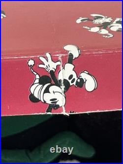 Retired Collectible 100% AUTHENTIC Mickey & Minnie Mouse 14 Christmas Carol Set