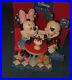 SIGNED_by_Jim_Shore_Mickey_and_Minnie_love_comes_in_many_flavours_traditions_01_hufv