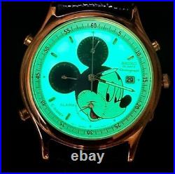 Seiko Disney Mickey Mouse Watch Chronograph Date Alarm SDW664 New in Box