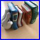 Tokyo_Disneyland_Toontown_Mickey_Mouse_Gloves_Bookends_Pottery_Disney_Parks_Used_01_iedv