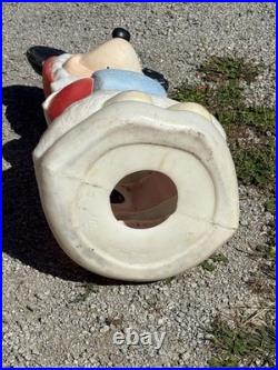 VINTAGE Disney Mickey and Minnie Mouse Christmas Blow Molds 33 1/2 Yard Decor
