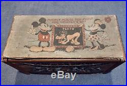 VINTAGE RARE 1930s DISNEY MICKEY MOUSE TOY CHEST AND CHILDS SEAT