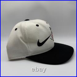 VTG 90s Nike Disney Mickey Mouse Kee and Ed Custom Embroidered Snapback Hat NWT