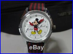 Vintage 1970's SEIKO mechanical watch Mickey Mouse 5000-7000 Original band