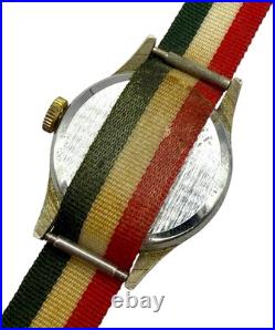 Vintage 70's Disney Mickey Mouse Moving Hands Watch Wind Up Working