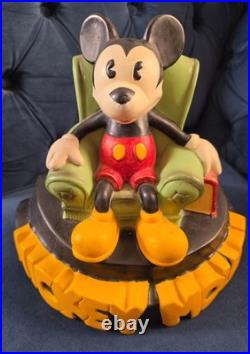 Vintage Disney Mickey Mouse Reading Chair Ceramic Figurine Demons & Merveilles