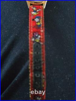 Vintage Mickey Mouse Genuine Original Disney Watch With Genuine Strap Working