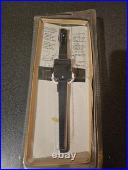 Vintage Rare Disney Mickey Mouse Talking Time Retro 90s Watch SLIGHT BOX DAMAGE