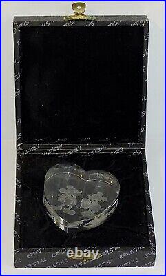 WDCC Promo Crystal Heart Etched Mickey & Minnie Mouse Puppy Love Paperweight