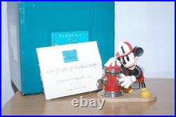 WDCC / Walt Disney Classics Mickey Mouse Fireman To The Rescue Figurine