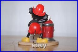 WDCC / Walt Disney Classics Mickey Mouse Fireman To The Rescue Figurine