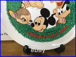 Walt Disney Christmas Plate 1981 Goofy/Bambi/Donald Duck/Mickey Mouse