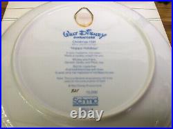 Walt Disney Christmas Plate 1981 Goofy/Bambi/Donald Duck/Mickey Mouse