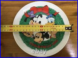 Walt Disney Christmas Plate 1981 Goofy/Bambi/Donald Duck/Mickey Mouse