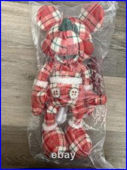 °o° Disney Cardmember Exclusive 2025 Mickey Mouse Holiday Plaid Plush NEW °o° °o° Disney Cardmember Exclusive 2025 Mickey Mouse Holiday Plaid Plush NEW °o°